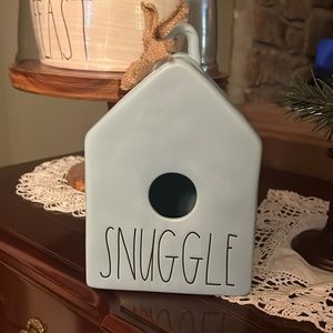 “Snuggle” Birdhouse